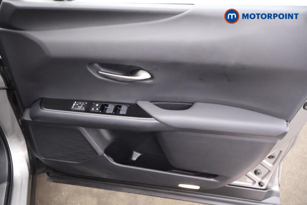 Lexus UX 300E 150Kw 54.3 Kwh 5Dr E-Cvt Takumi Pack Automatic Electric SUV - Stock Number (1550729) - 9th supplementary image