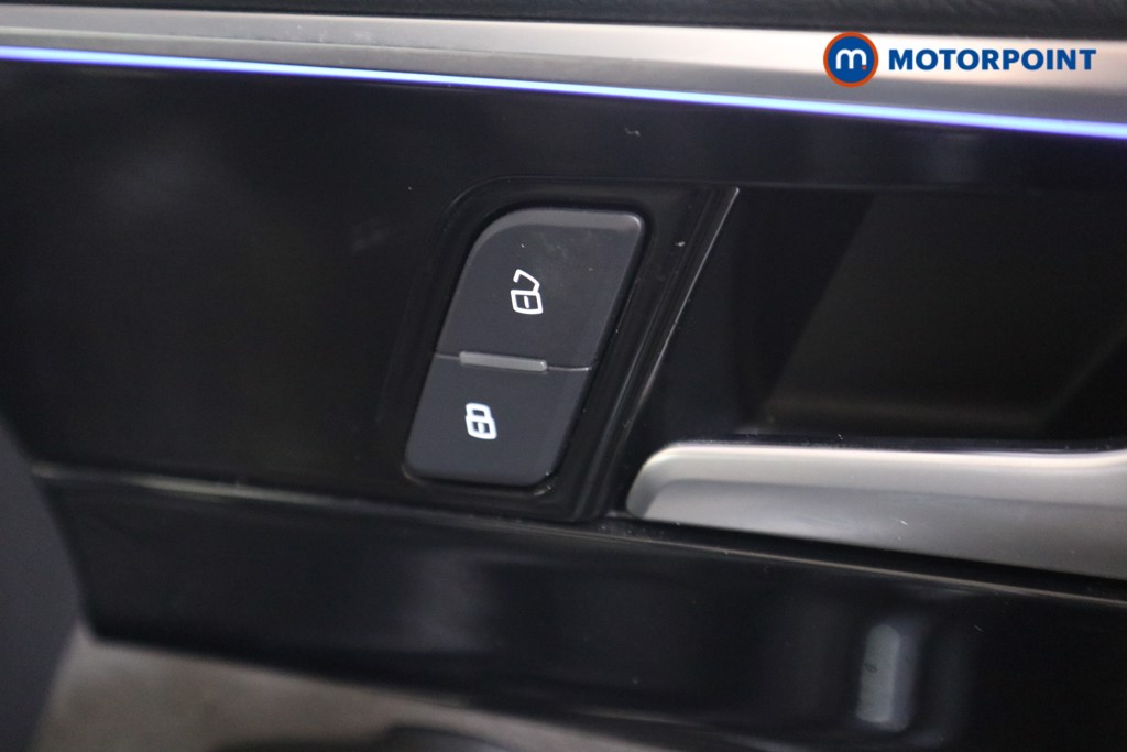 Audi A4 Black Edition Automatic Diesel Saloon - Stock Number (1551028) - 11th supplementary image