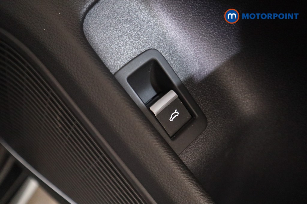 Audi A4 Black Edition Automatic Diesel Saloon - Stock Number (1551028) - 12th supplementary image