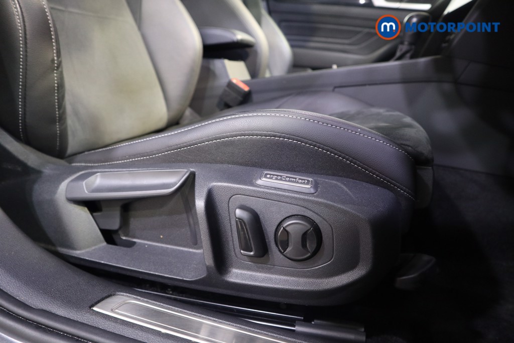 Volkswagen Arteon R-Line Automatic Petrol Estate - Stock Number (1551301) - 13th supplementary image