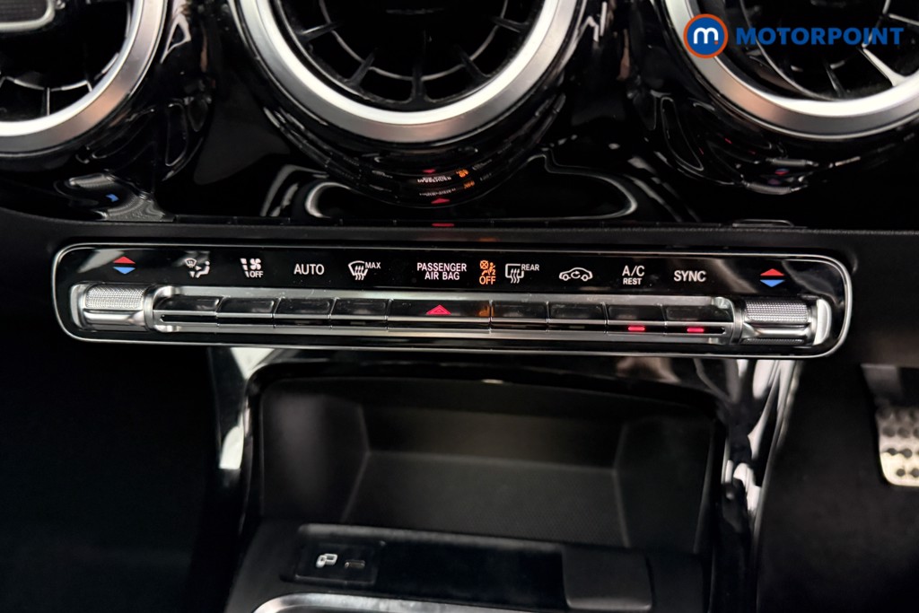 Mercedes-Benz A Class Amg Line Manual Petrol Hatchback - Stock Number (1551761) - 10th supplementary image