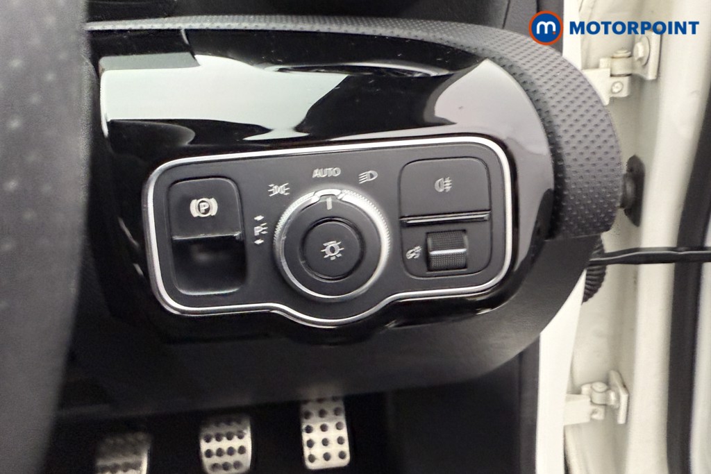 Mercedes-Benz A Class Amg Line Manual Petrol Hatchback - Stock Number (1551761) - 15th supplementary image