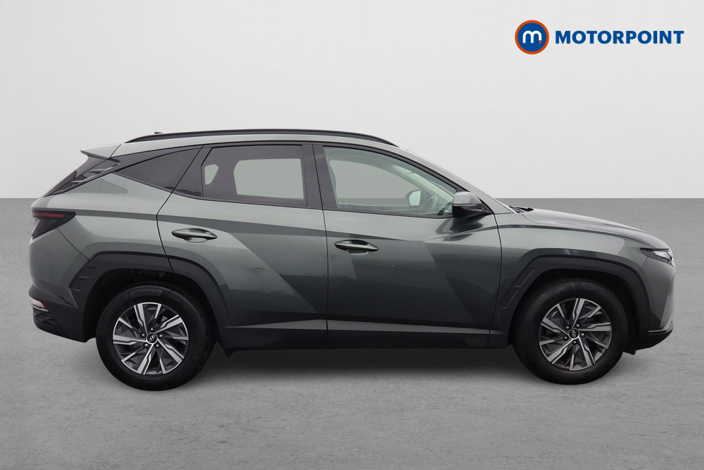 Hyundai Tucson Se Connect Manual Petrol SUV - Stock Number (1551801) - Drivers side