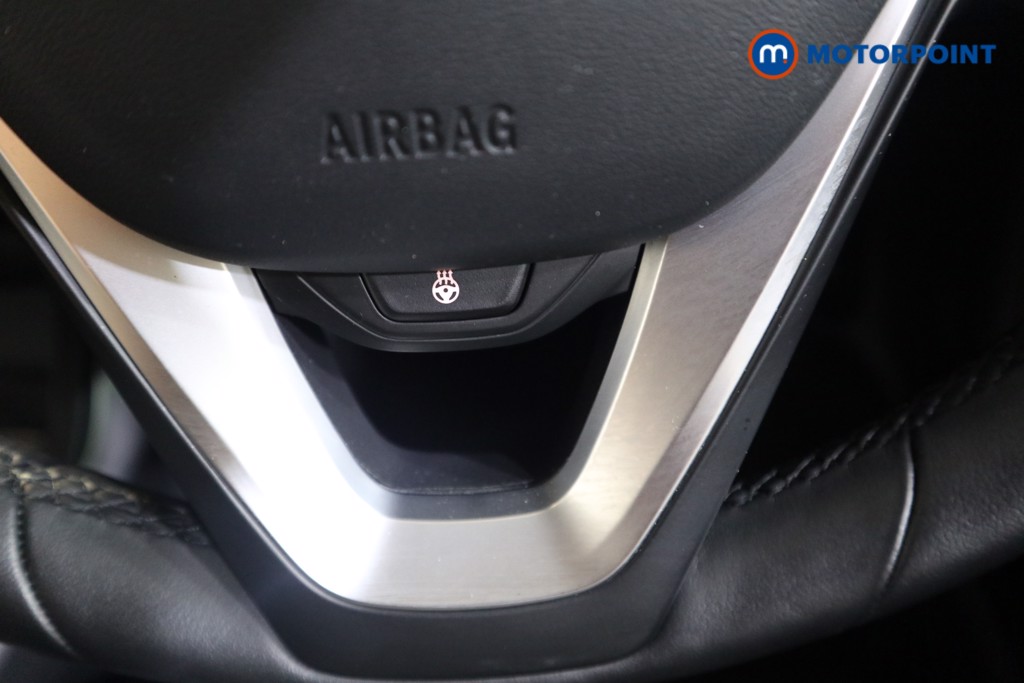 BMW 1 Series SE Automatic Petrol Hatchback - Stock Number (1551865) - 5th supplementary image