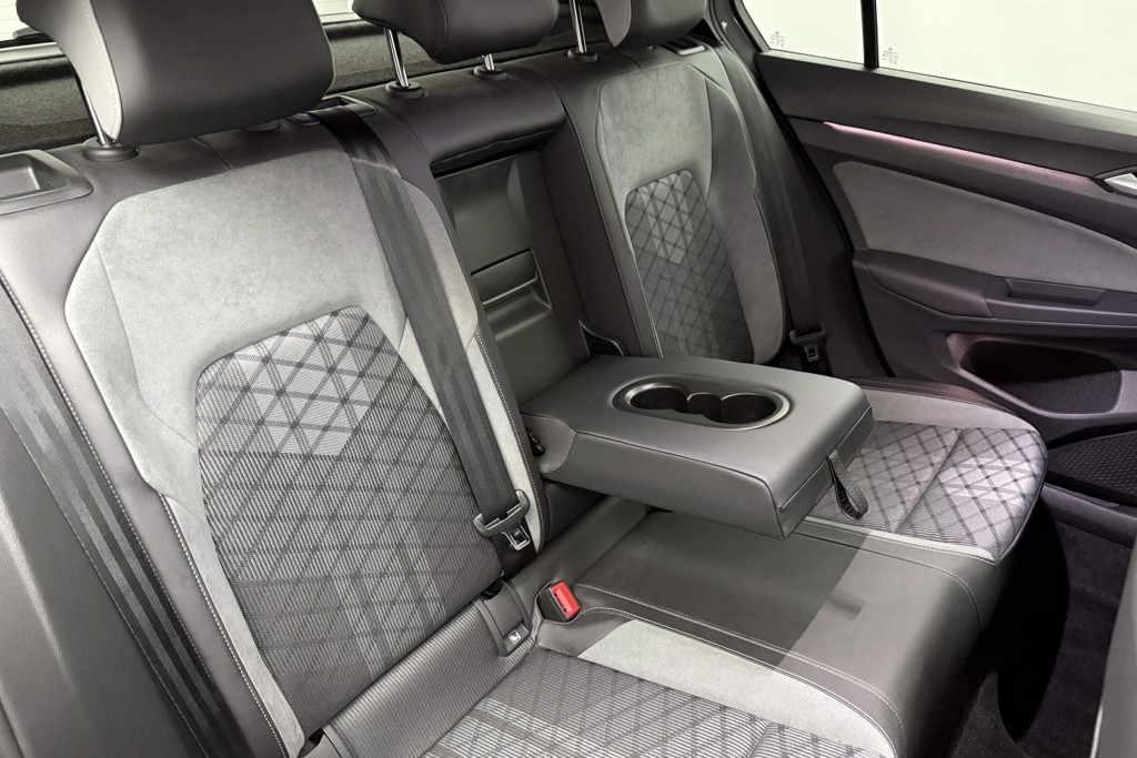 Volkswagen Golf R-Line Manual Petrol Hatchback - Stock Number (1552295) - 25th supplementary image