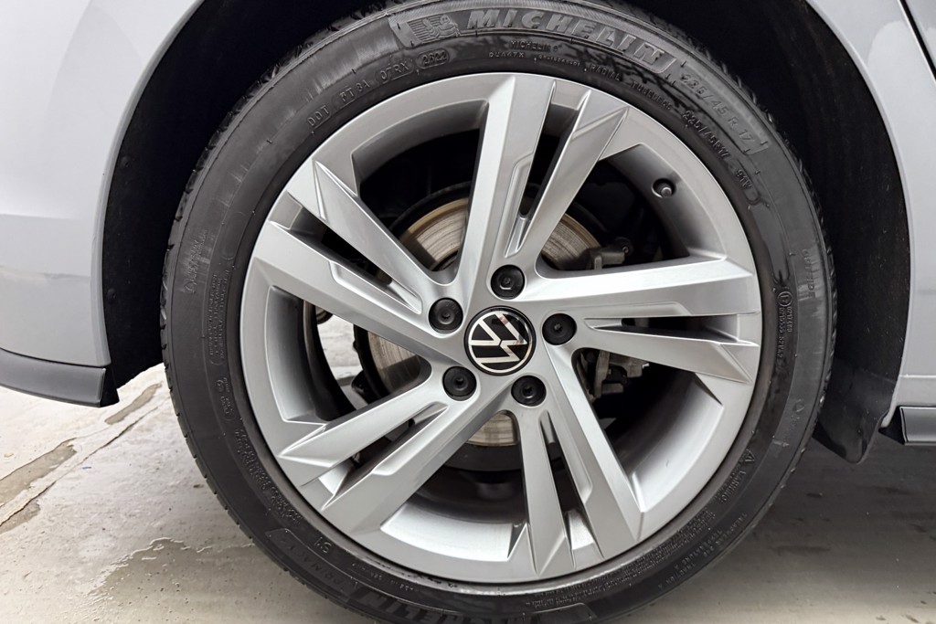 Volkswagen Golf R-Line Manual Petrol Hatchback - Stock Number (1552295) - 31st supplementary image