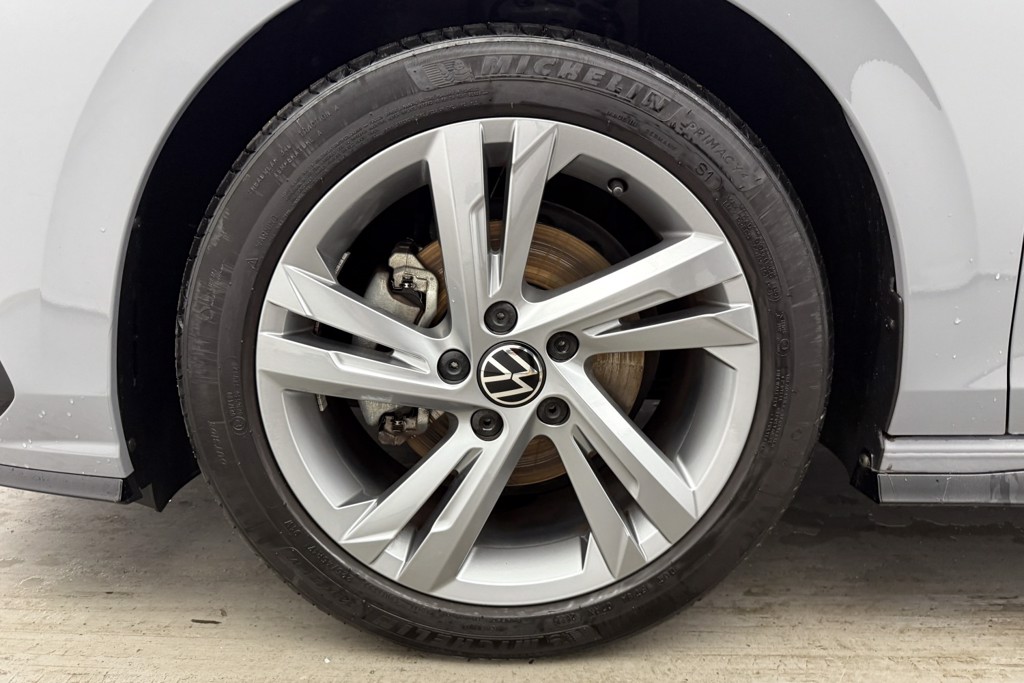Volkswagen Golf R-Line Manual Petrol Hatchback - Stock Number (1552295) - 33rd supplementary image