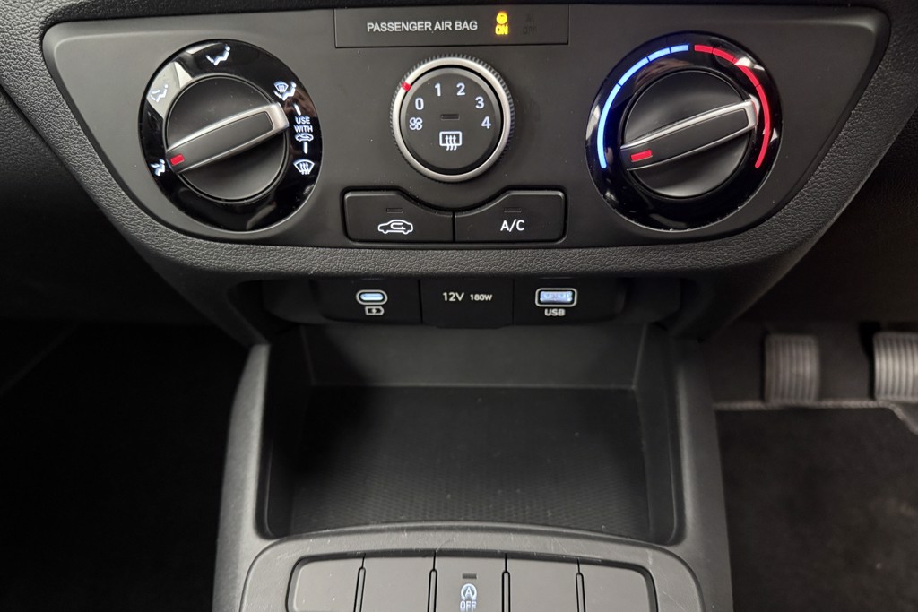 Hyundai I10 Advance Manual Petrol Hatchback - Stock Number (1552350) - 13th supplementary image