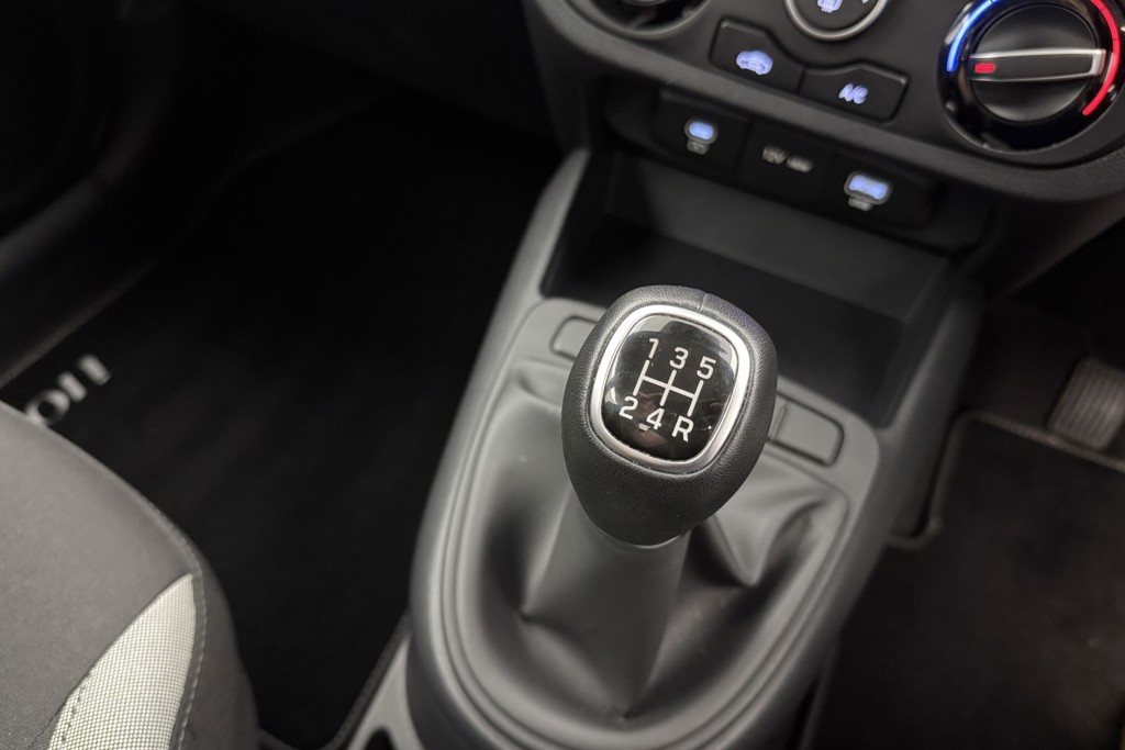 Hyundai I10 Advance Manual Petrol Hatchback - Stock Number (1552350) - 14th supplementary image
