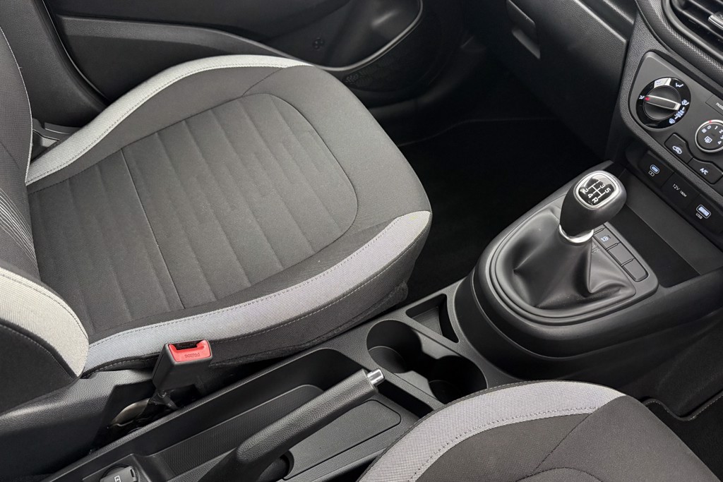 Hyundai I10 Advance Manual Petrol Hatchback - Stock Number (1552350) - 15th supplementary image