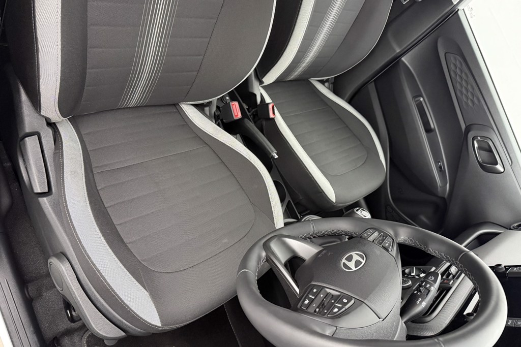 Hyundai I10 Advance Manual Petrol Hatchback - Stock Number (1552350) - 19th supplementary image