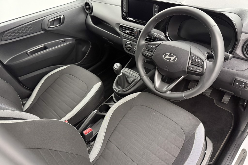 Hyundai I10 Advance Manual Petrol Hatchback - Stock Number (1552350) - 1st supplementary image