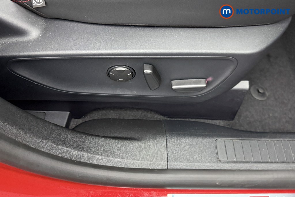 Ford Kuga St-Line X Automatic Petrol-Electric Hybrid SUV - Stock Number (1552751) - 18th supplementary image
