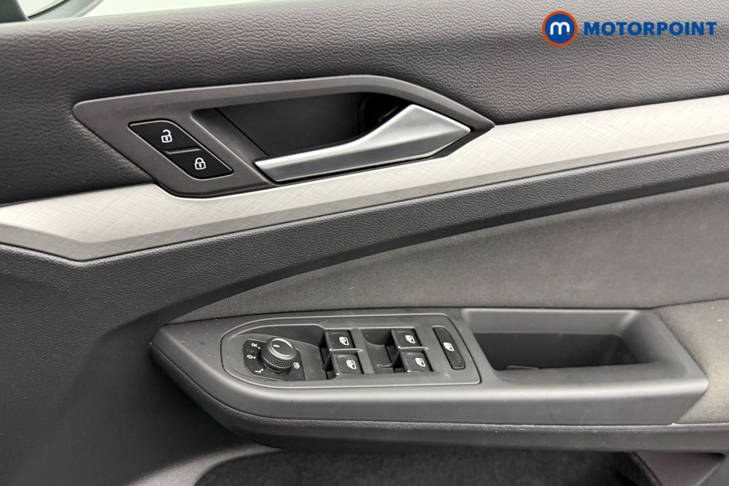 Volkswagen Golf Life Manual Petrol Hatchback - Stock Number (1552967) - 17th supplementary image
