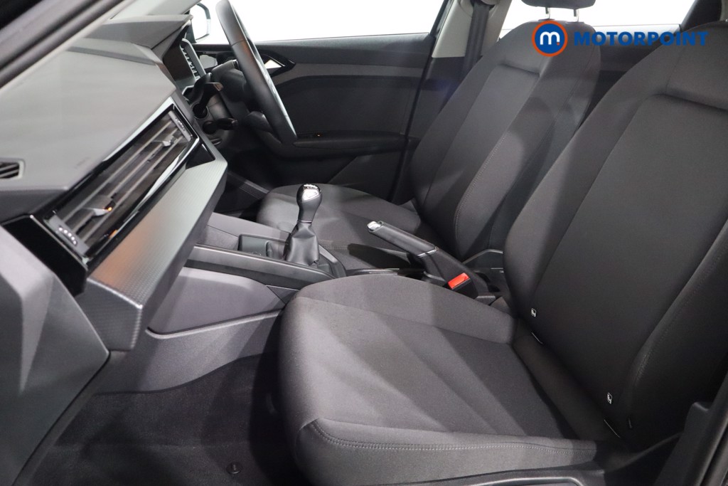 Audi A1 Technik Manual Petrol Hatchback - Stock Number (1553287) - 4th supplementary image