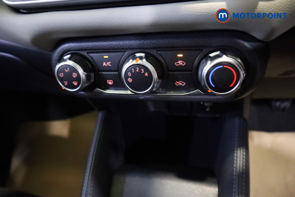 Nissan Micra Acenta Manual Petrol Hatchback - Stock Number (1553317) - 4th supplementary image