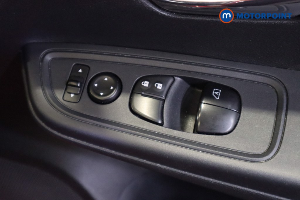 Nissan Micra Acenta Manual Petrol Hatchback - Stock Number (1553317) - 7th supplementary image