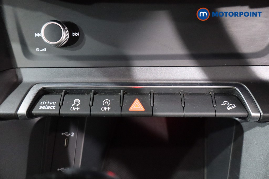 Audi Q3 Edition 1 Automatic Petrol SUV - Stock Number (1553338) - 15th supplementary image