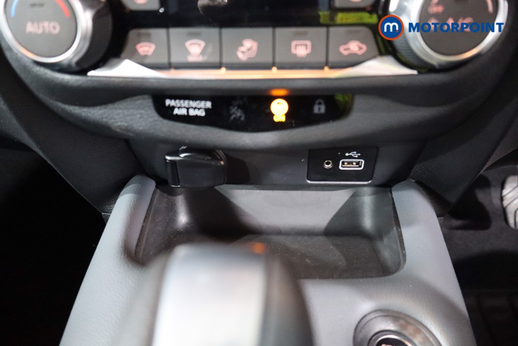 Nissan Juke Tekna Automatic Petrol SUV - Stock Number (1553807) - 15th supplementary image