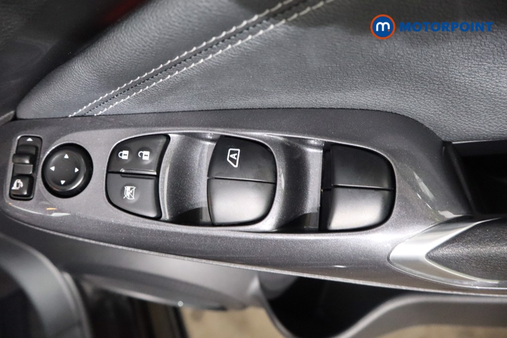 Nissan Juke Tekna Automatic Petrol SUV - Stock Number (1553807) - 17th supplementary image