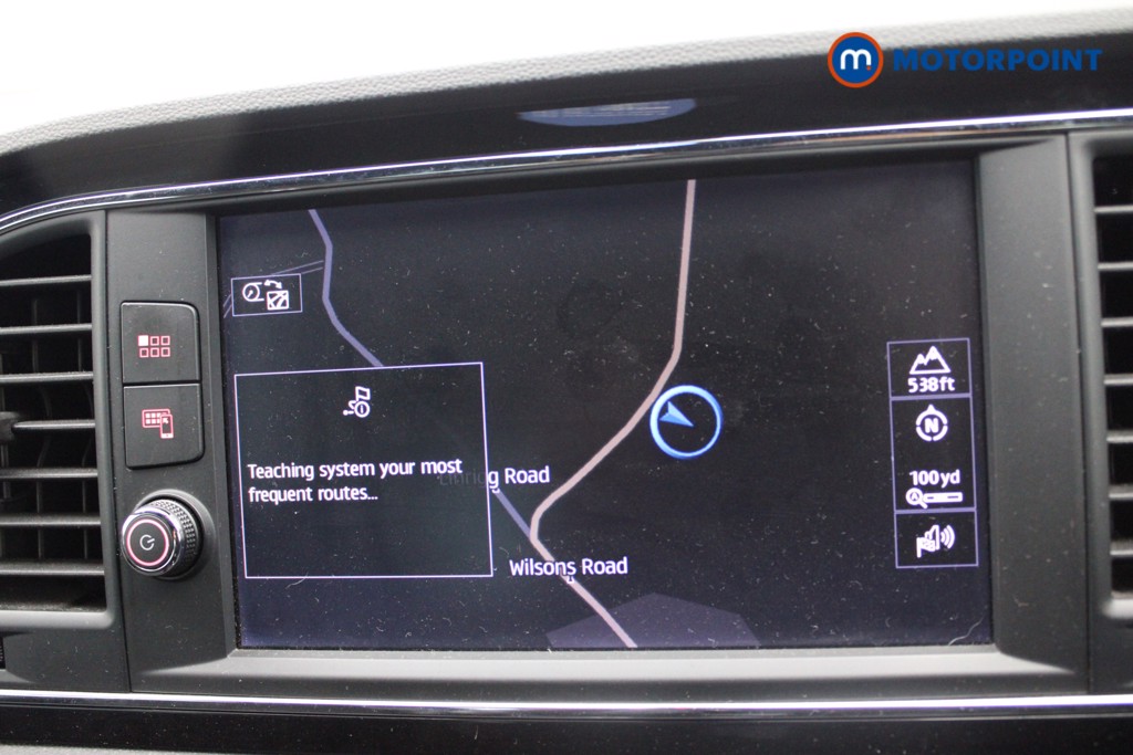 Seat Leon Fr Black Edition Manual Petrol Hatchback - Stock Number (1452406) - 6th supplementary image
