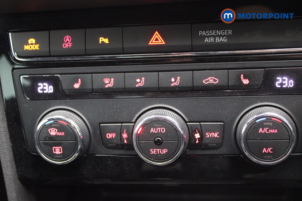 Seat Leon Fr Black Edition Manual Petrol Hatchback - Stock Number (1452406) - 9th supplementary image