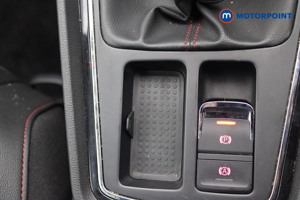 Seat Leon Fr Black Edition Manual Petrol Hatchback - Stock Number (1452406) - 11th supplementary image