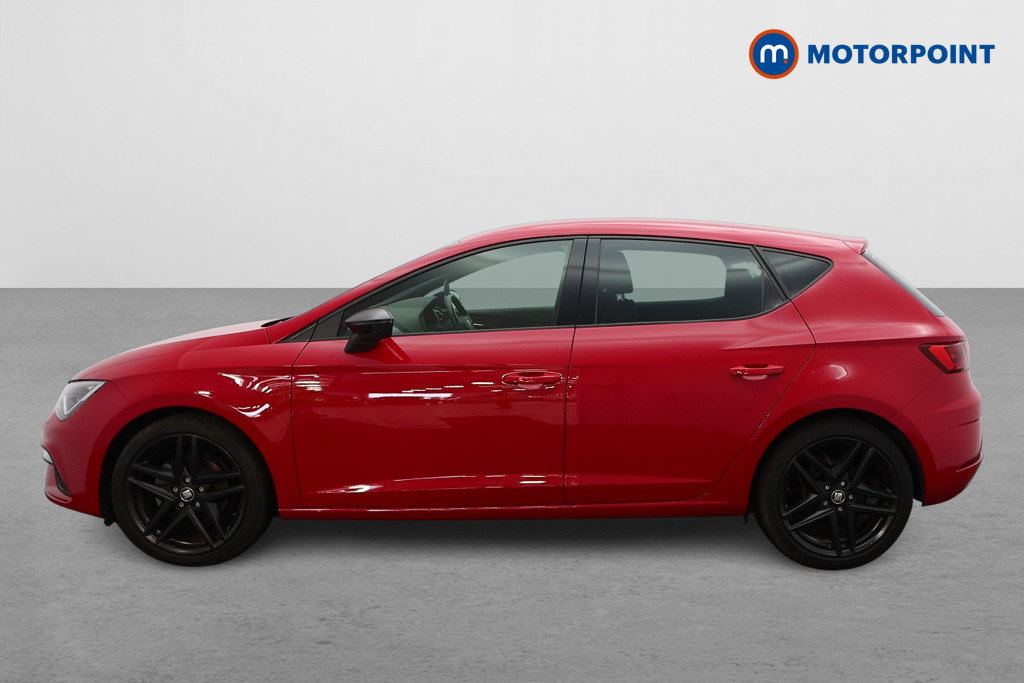 Seat Leon Fr Black Edition Manual Petrol Hatchback - Stock Number (1452406) - Passenger side