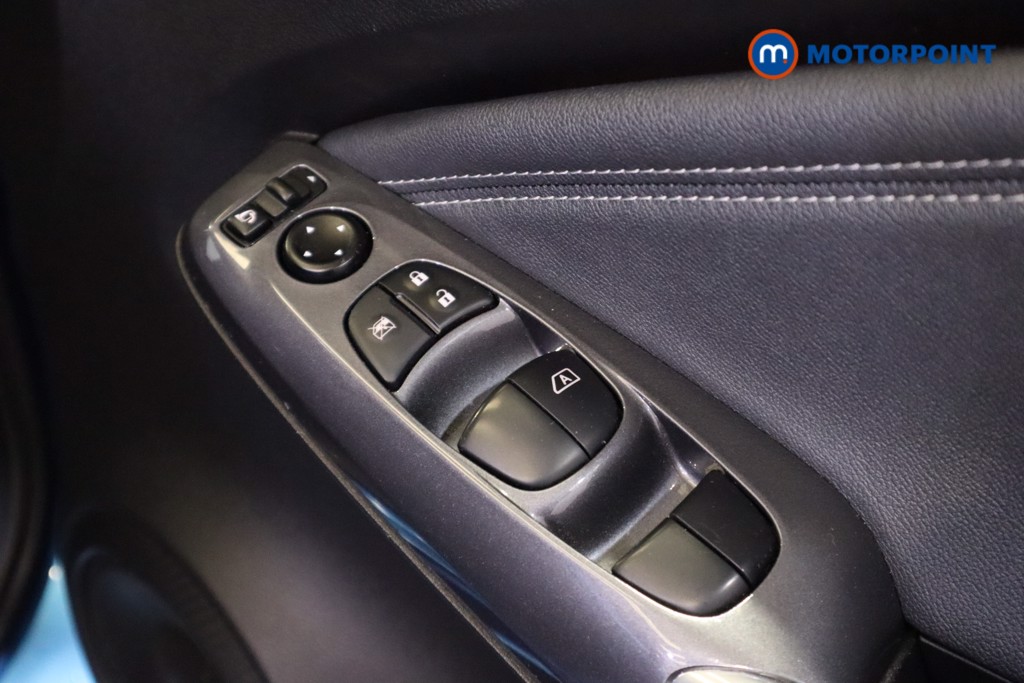 Nissan Juke Tekna Manual Petrol SUV - Stock Number (1539649) - 13th supplementary image