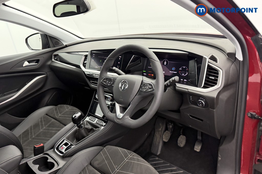 Vauxhall Grandland Ultimate Manual Petrol SUV - Stock Number (1539941) - 4th supplementary image