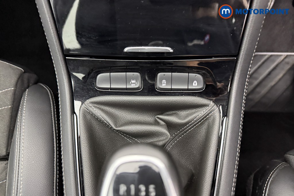 Vauxhall Grandland Ultimate Manual Petrol SUV - Stock Number (1539941) - 11th supplementary image