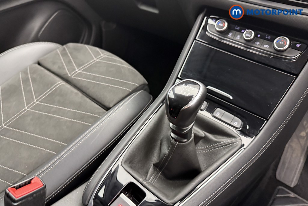 Vauxhall Grandland Ultimate Manual Petrol SUV - Stock Number (1539941) - 12th supplementary image