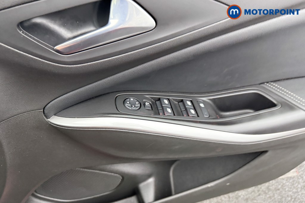 Vauxhall Grandland Ultimate Manual Petrol SUV - Stock Number (1539941) - 16th supplementary image