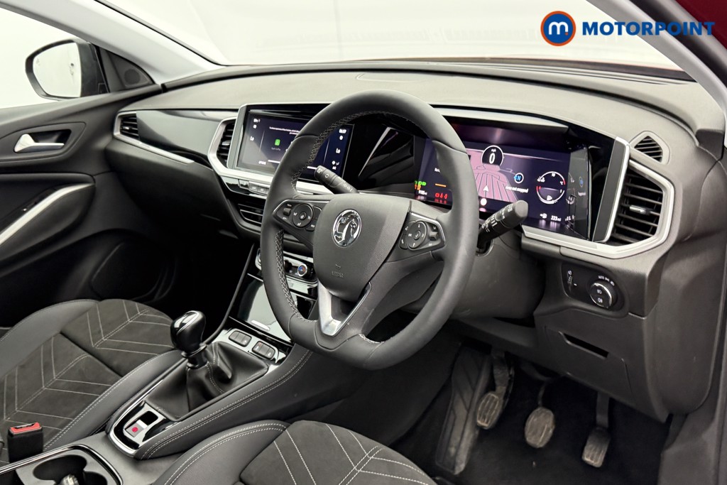 Vauxhall Grandland Ultimate Manual Petrol SUV - Stock Number (1539943) - 4th supplementary image