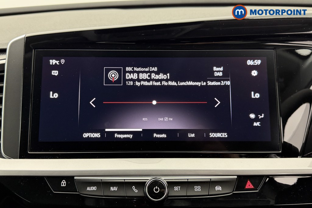 Vauxhall Grandland Ultimate Manual Petrol SUV - Stock Number (1539943) - 6th supplementary image