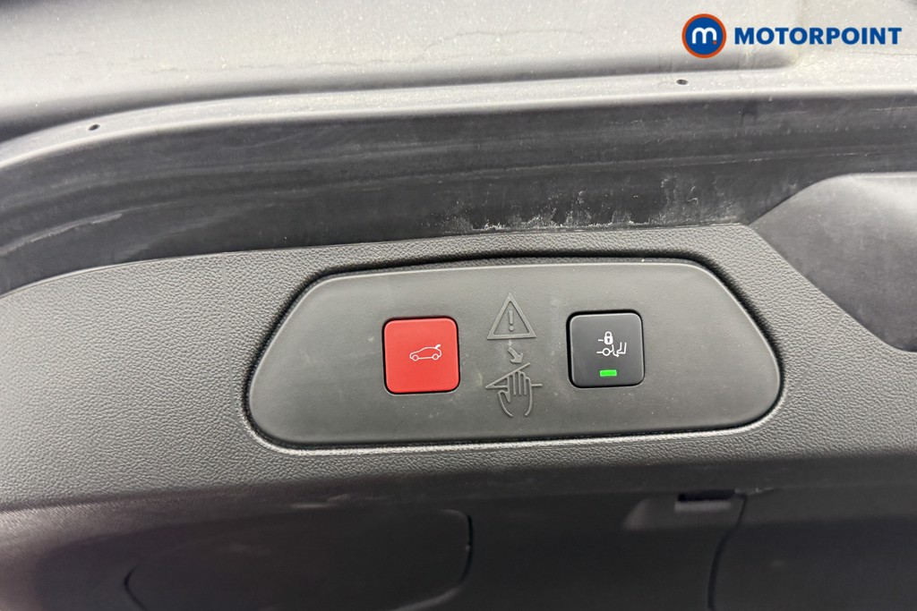 Vauxhall Grandland Ultimate Manual Petrol SUV - Stock Number (1539943) - 23rd supplementary image