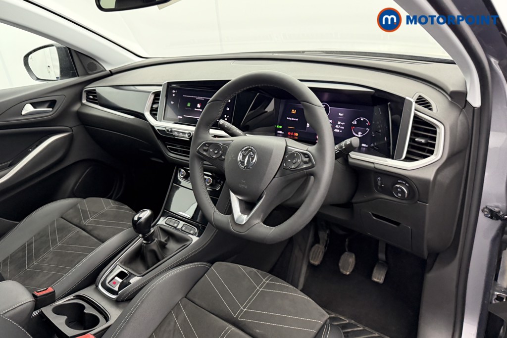 Vauxhall Grandland Ultimate Manual Petrol SUV - Stock Number (1539949) - 4th supplementary image