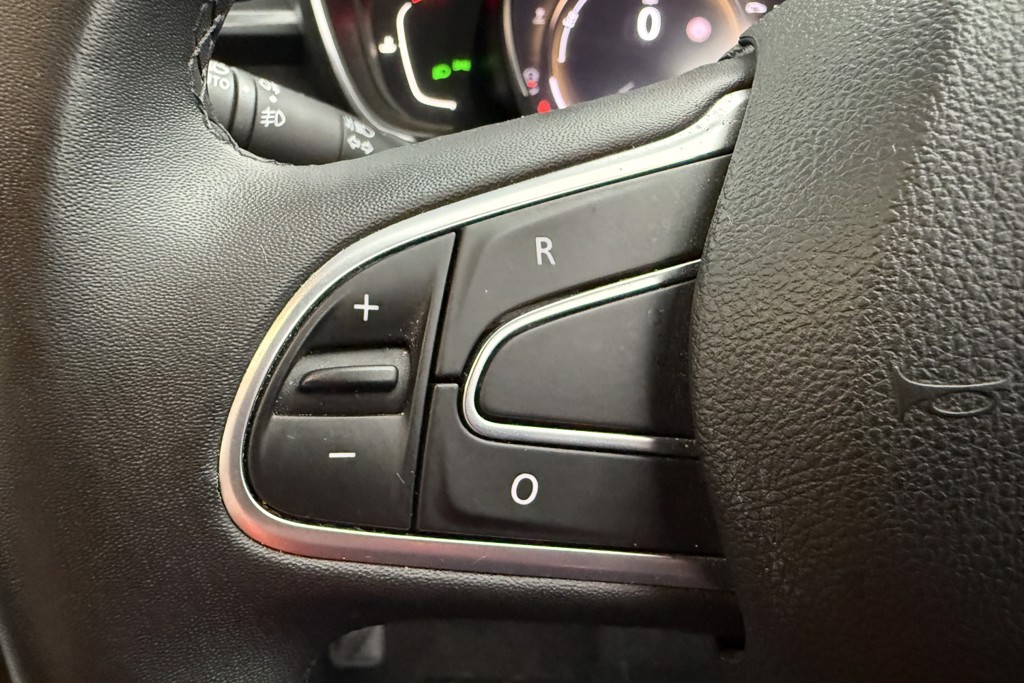 Renault Kadjar Techno Manual Petrol SUV - Stock Number (1541853) - 4th supplementary image
