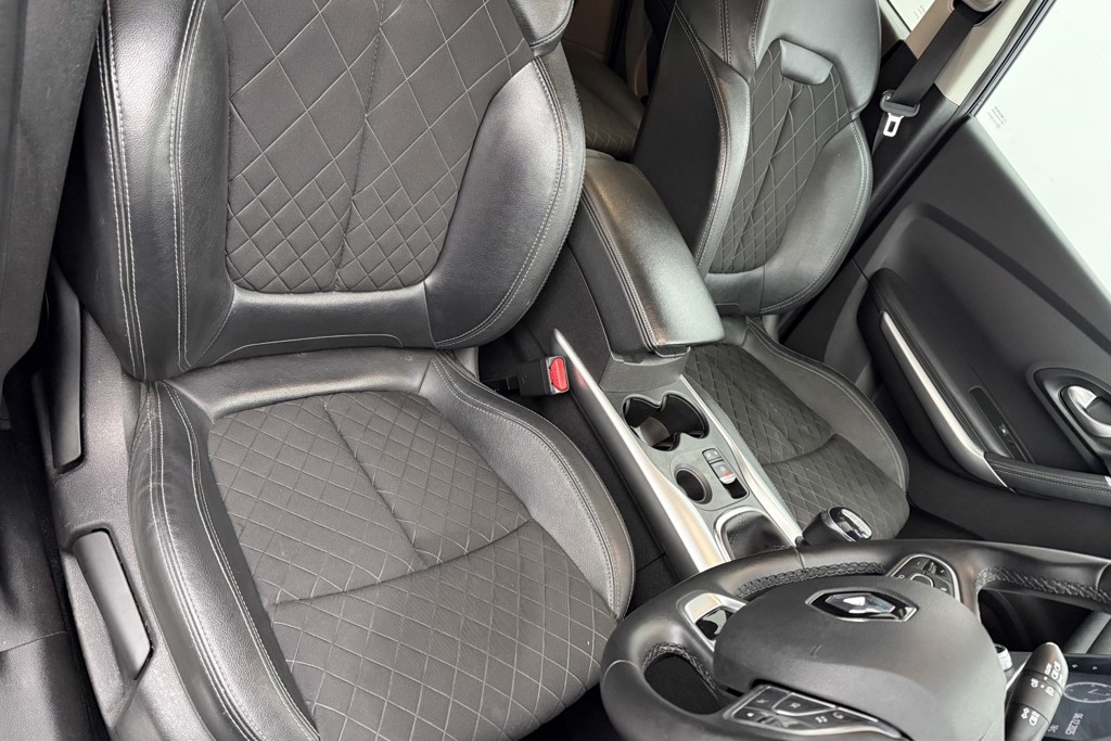 Renault Kadjar Techno Manual Petrol SUV - Stock Number (1541853) - 17th supplementary image