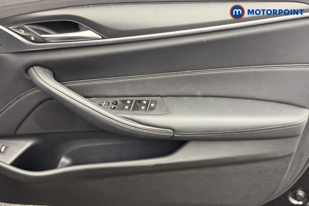 BMW 5 Series M Sport Automatic Petrol Plug-In Hybrid Saloon - Stock Number (1543720) - 17th supplementary image