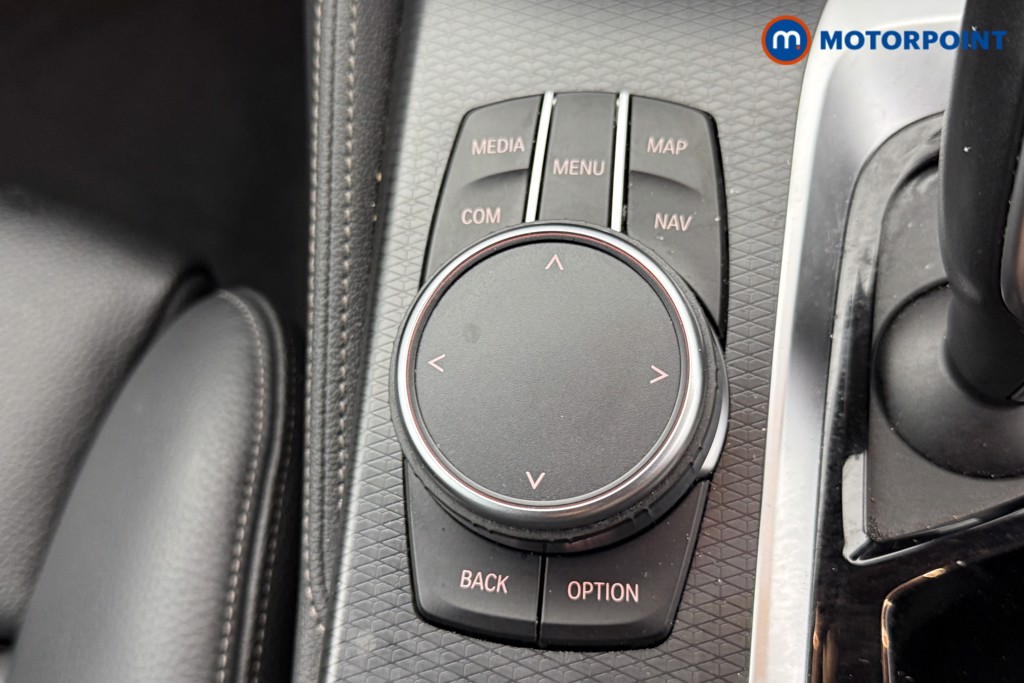 BMW 5 Series M Sport Automatic Petrol Plug-In Hybrid Estate - Stock Number (1543845) - 10th supplementary image