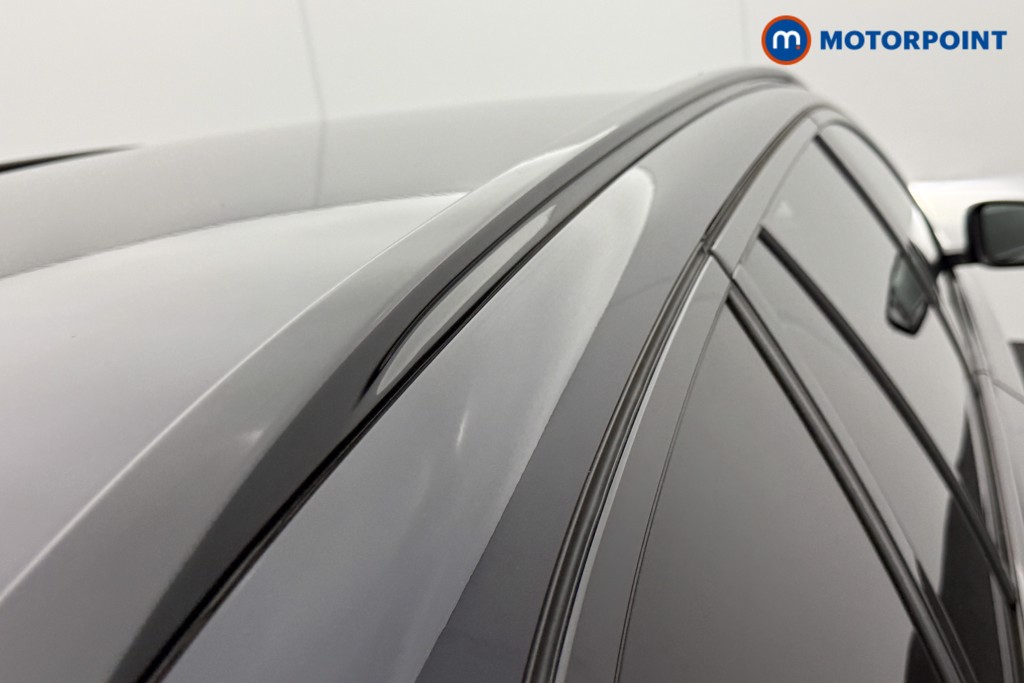 BMW 5 Series M Sport Automatic Petrol Plug-In Hybrid Estate - Stock Number (1543845) - 20th supplementary image