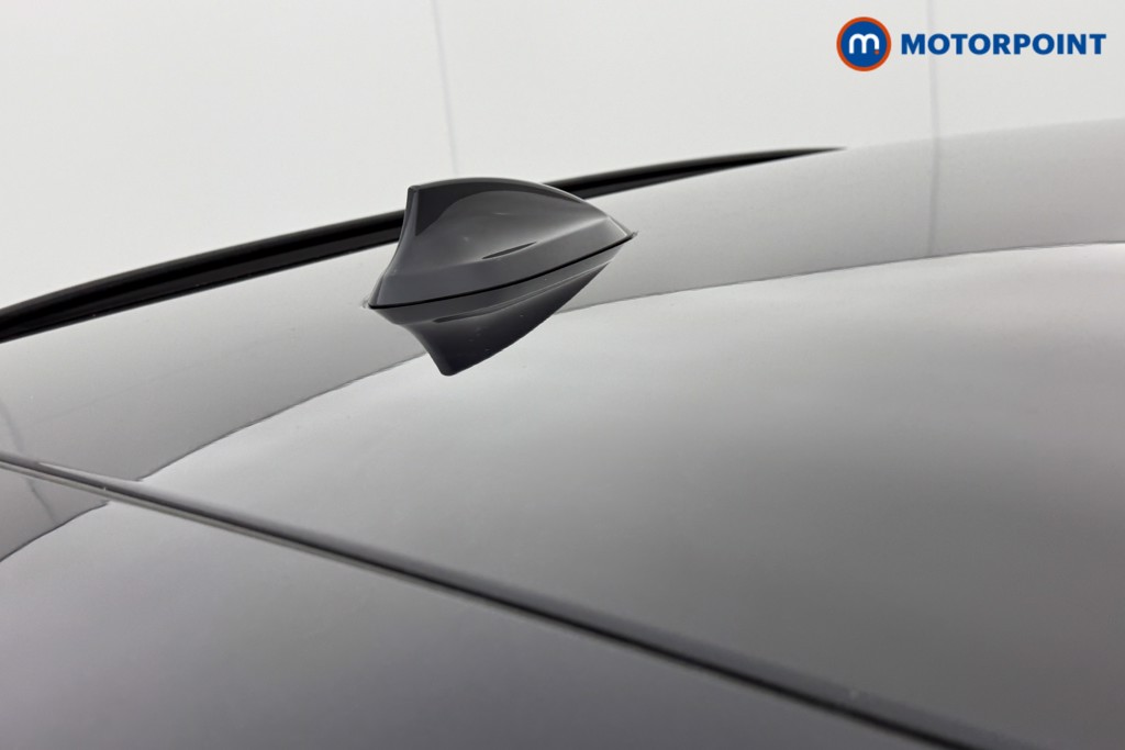BMW 5 Series M Sport Automatic Petrol Plug-In Hybrid Estate - Stock Number (1543845) - 21st supplementary image
