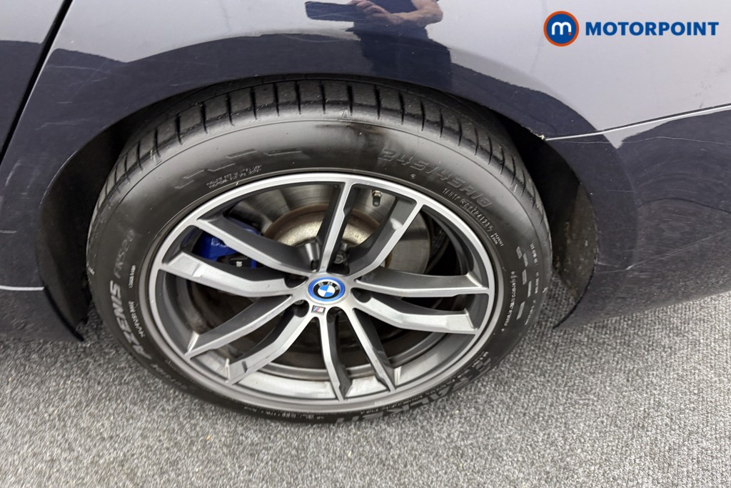 BMW 5 Series M Sport Automatic Petrol Plug-In Hybrid Estate - Stock Number (1543845) - 34th supplementary image