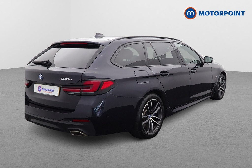 BMW 5 Series M Sport Automatic Petrol Plug-In Hybrid Estate - Stock Number (1543845) - Drivers side rear corner