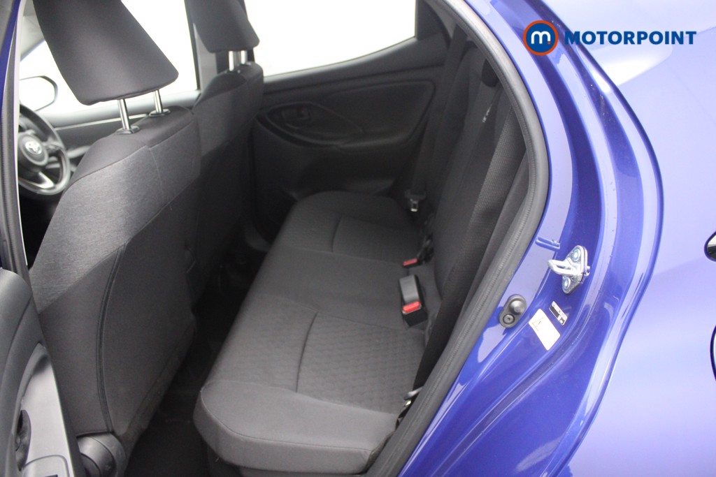 Toyota Yaris Design Automatic Petrol-Electric Hybrid Hatchback - Stock Number (1543968) - 2nd supplementary image