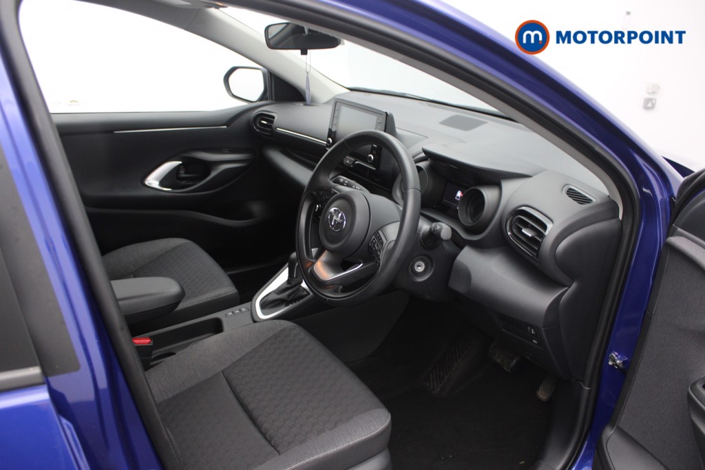 Toyota Yaris Design Automatic Petrol-Electric Hybrid Hatchback - Stock Number (1543968) - 3rd supplementary image