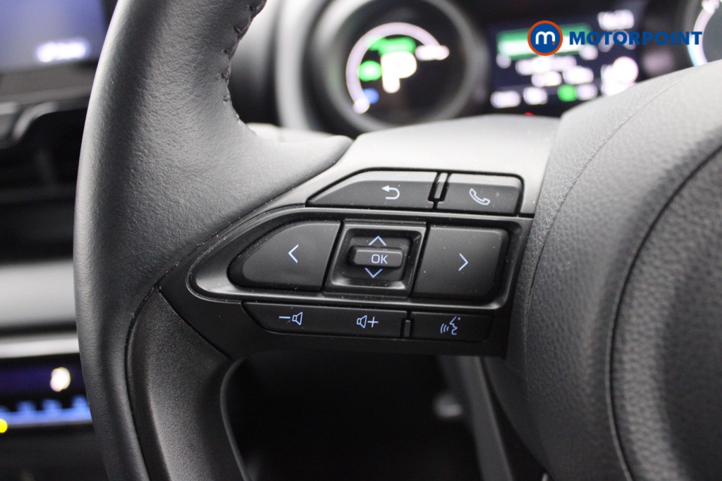 Toyota Yaris Design Automatic Petrol-Electric Hybrid Hatchback - Stock Number (1543968) - 11th supplementary image