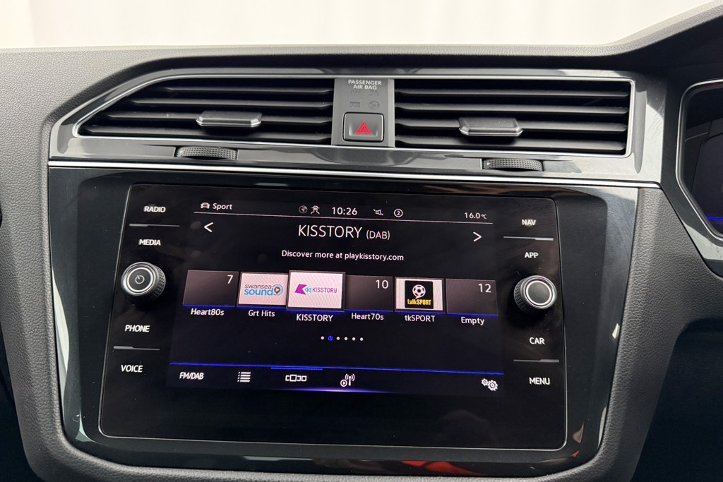 Volkswagen Tiguan R-Line Automatic Diesel SUV - Stock Number (1544504) - 8th supplementary image