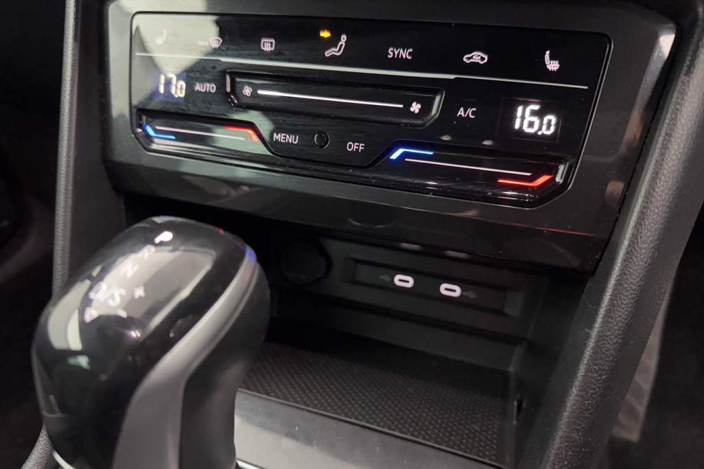 Volkswagen Tiguan R-Line Automatic Diesel SUV - Stock Number (1544504) - 13th supplementary image